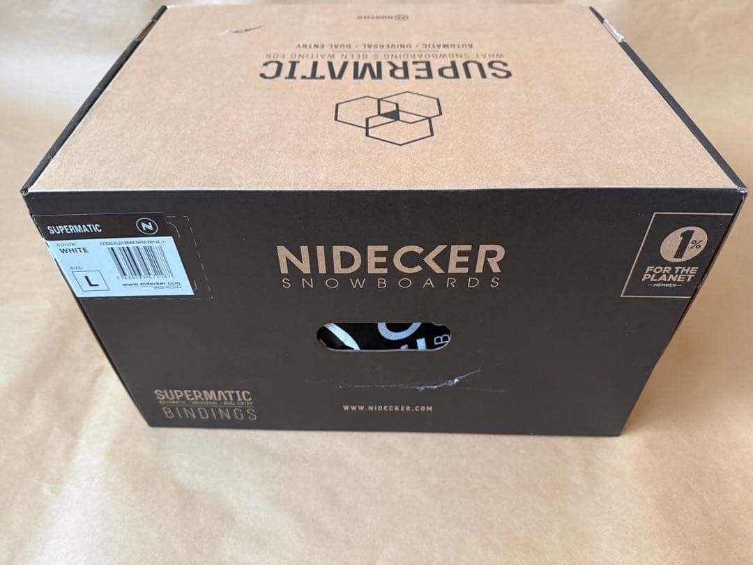 未使用23-24 Nidecker Supermatic Lサイズ ホワイト