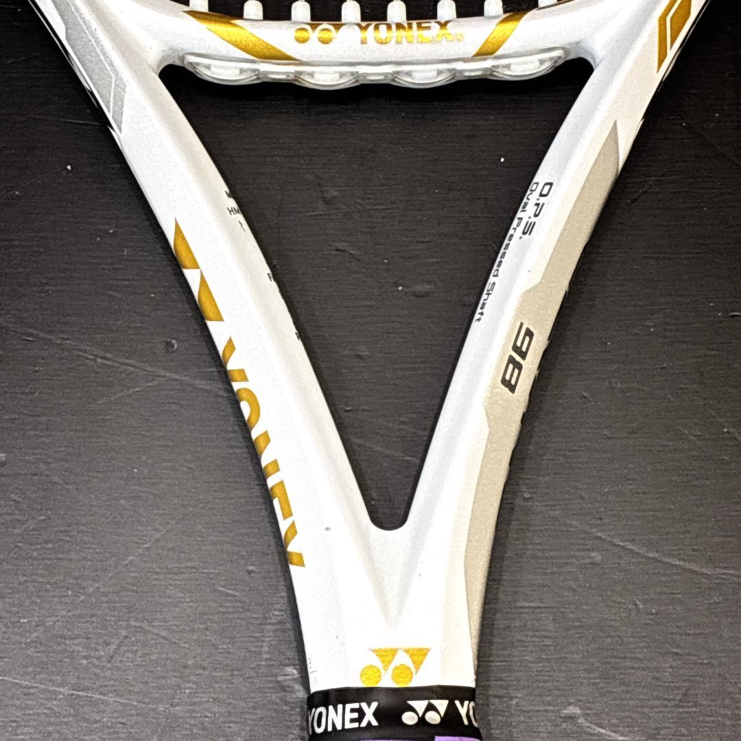 YONEX EZONE 98 ヨネックス　イーゾーン　硬式テニスラケット