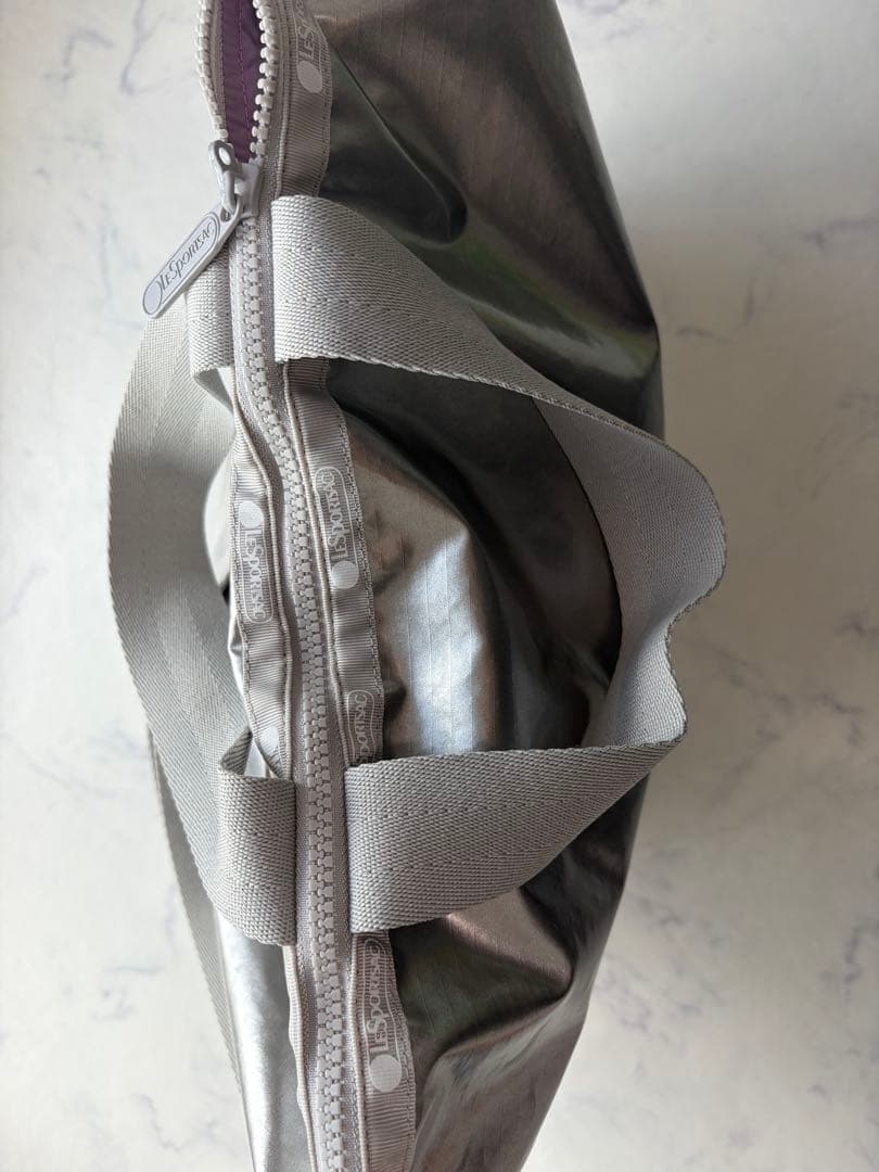 LeSportsac ひとりっぷ シルバー 2WAYトートバック