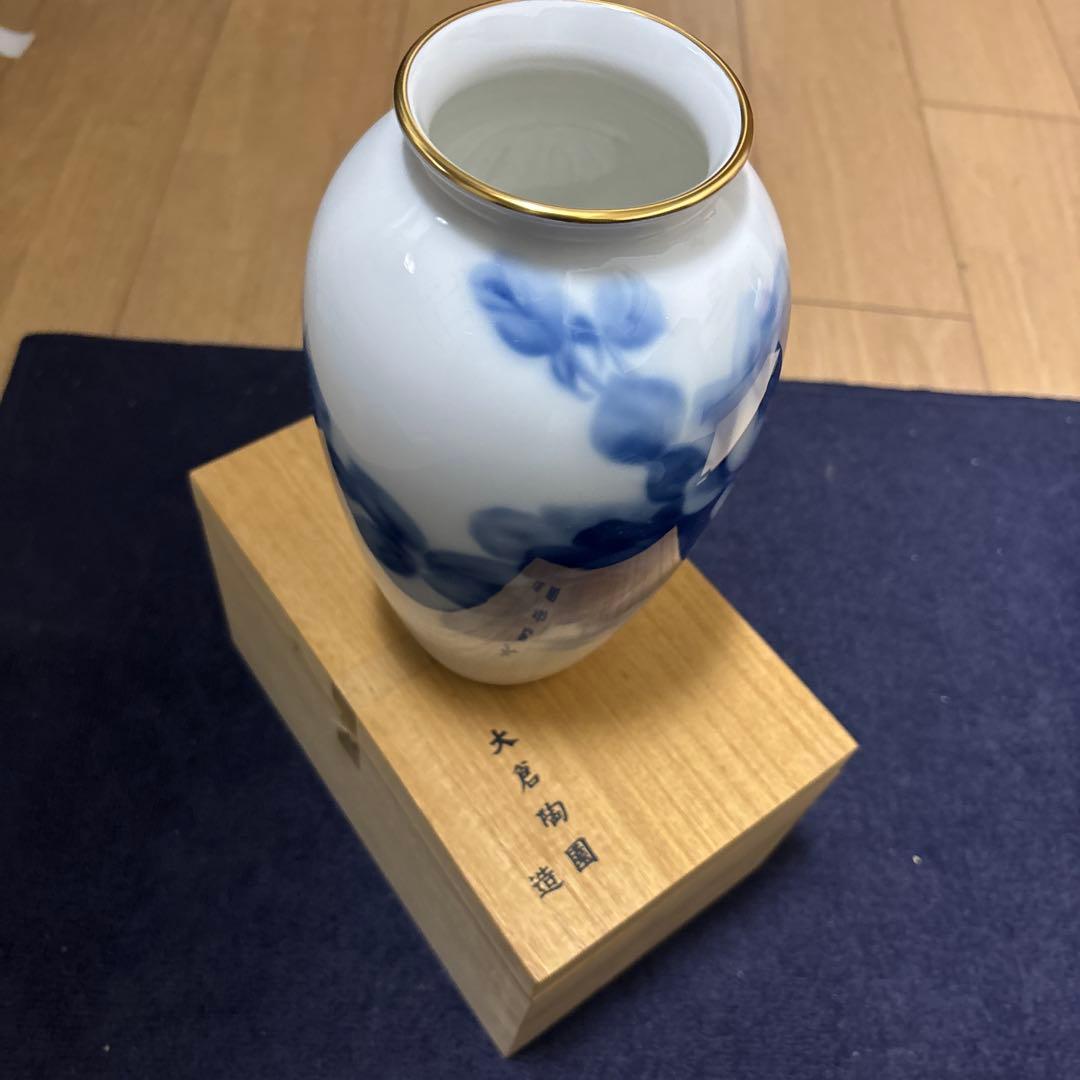 大倉陶園　花瓶