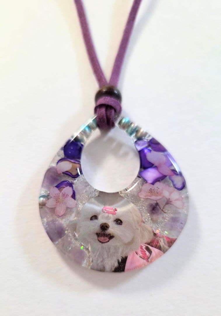 マルチーズレジンネックレス✨　マルチーズアクセサリー　　　天然石レジンネックレス