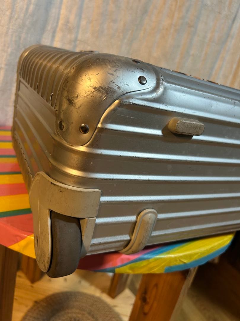 リモワ　パイロット　トロリー　２輪　カナダ製