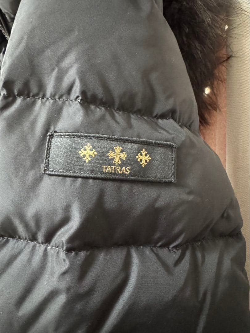 TATRAS SARMA ブラックダウンジャケット