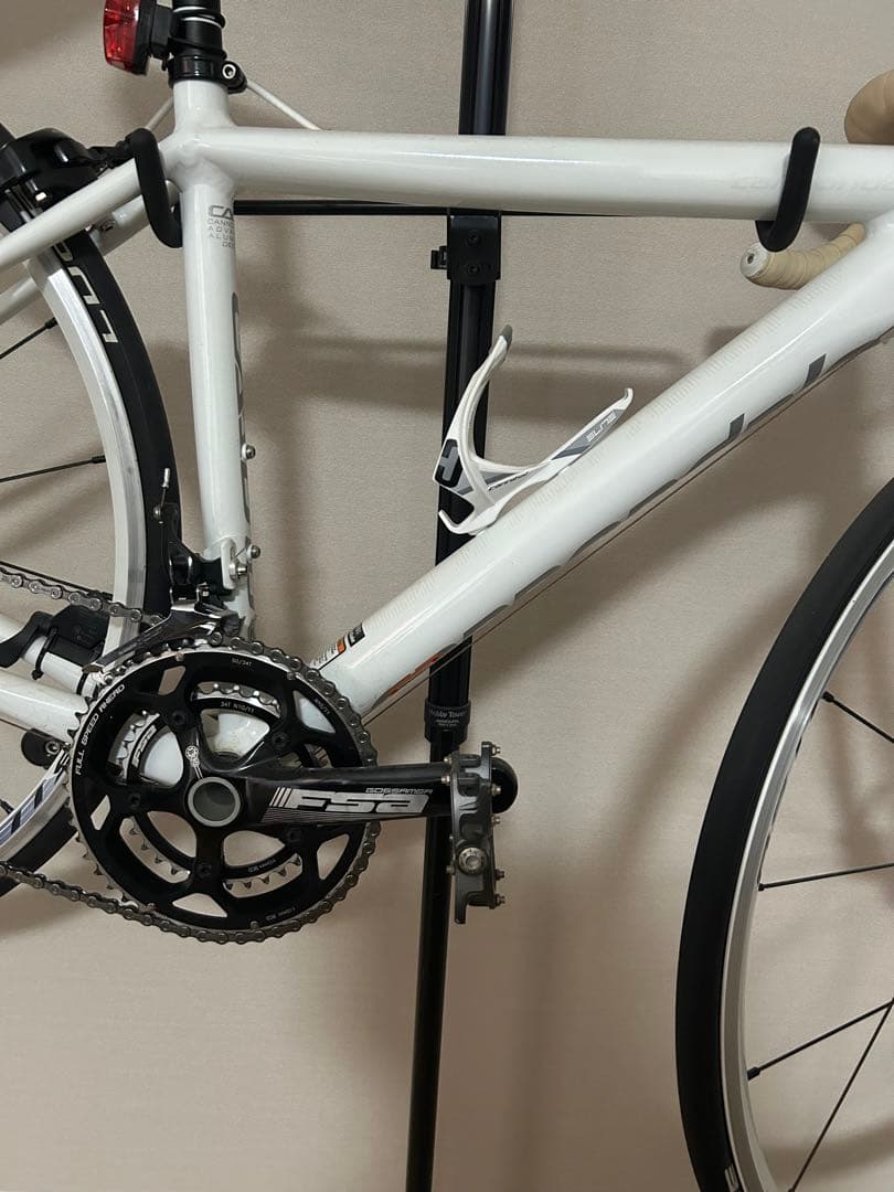 【美品】CANNONDALE キャノンデールCAAD10ロードバイク