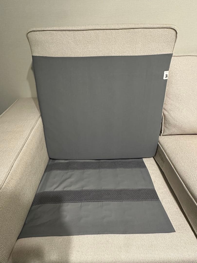 KIVIK シーヴィク 3人掛けソファ ライトベージュ