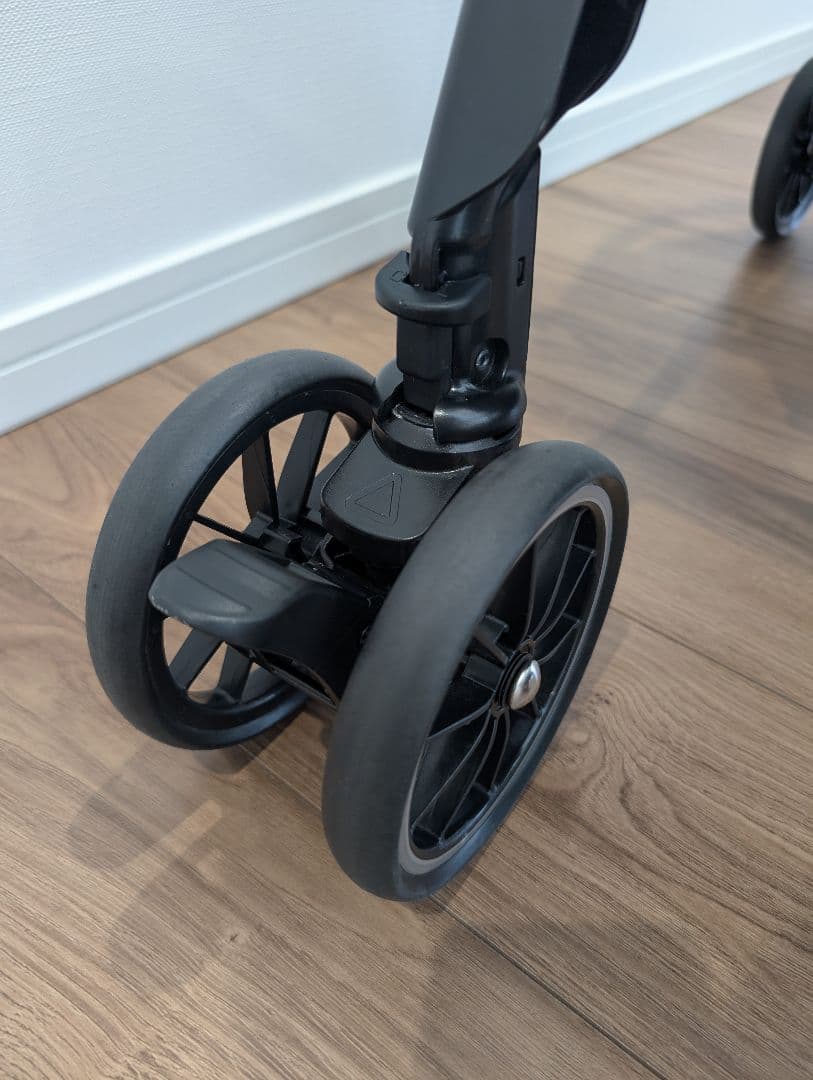 コンビ メチャカルハンディ オート4キャス エッグショック HG ベビーカー