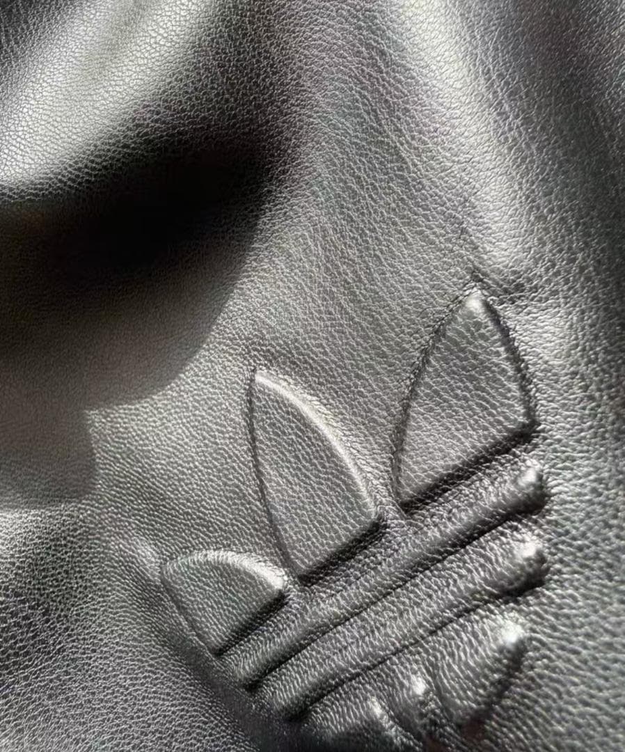 adidas Originals ボアムートンジャケット