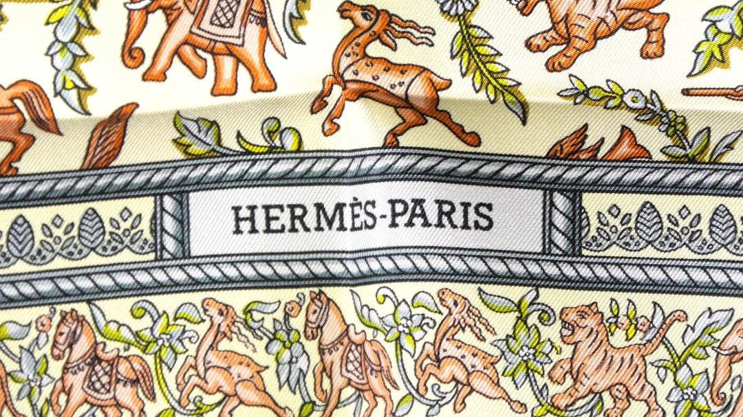 新品未使用品　HERMES エルメス　大判スカーフ　カレ90　 D570