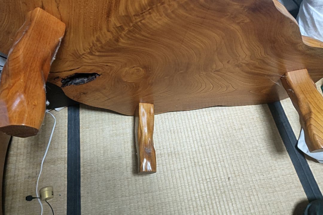 欅か杉の一枚板テーブル