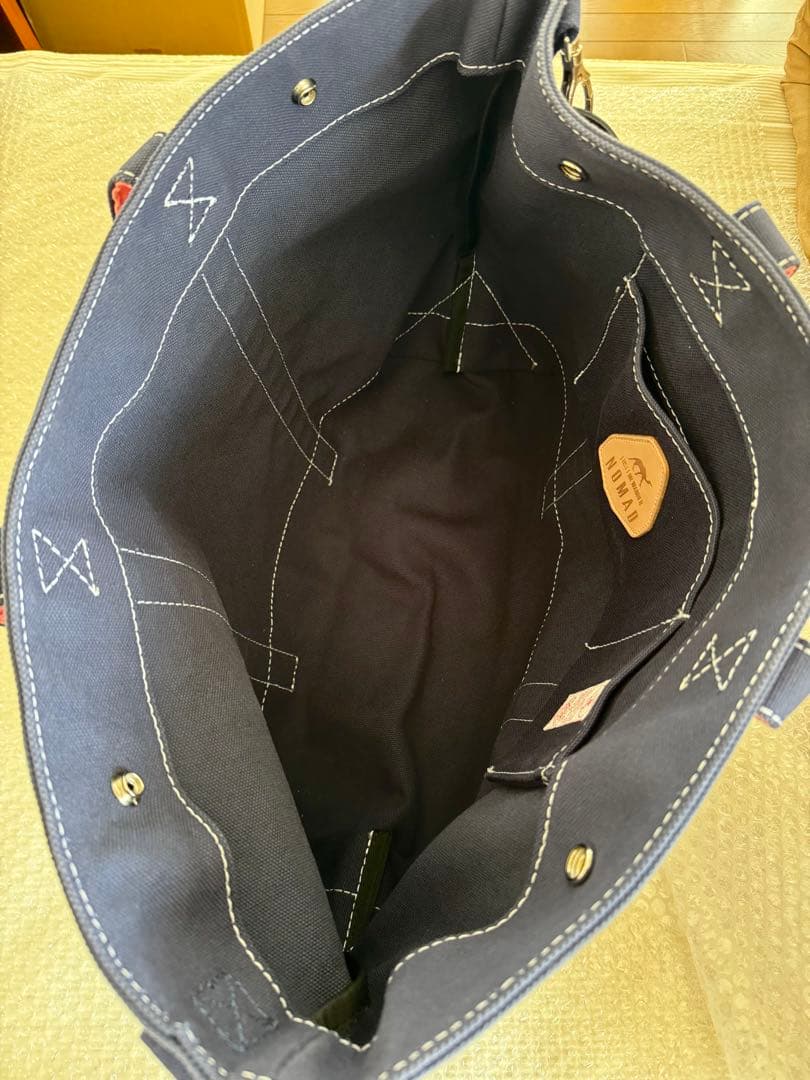 kit gallery/ nomad トートバッグ