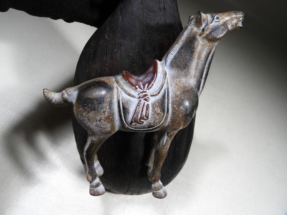 ●来年の干支 午 馬 瓢箪から駒 縁起物 古木の瓢箪 陶器の馬 壁掛け 縦47㎝