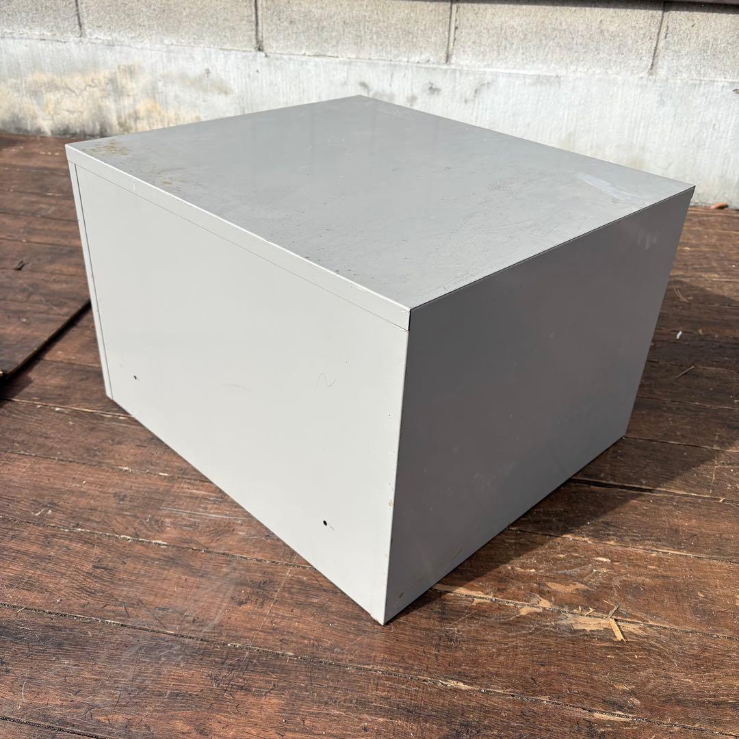 A4 昭和レトロ 3段 スチールキャビネット 書類棚 デスクワゴン 事務用品