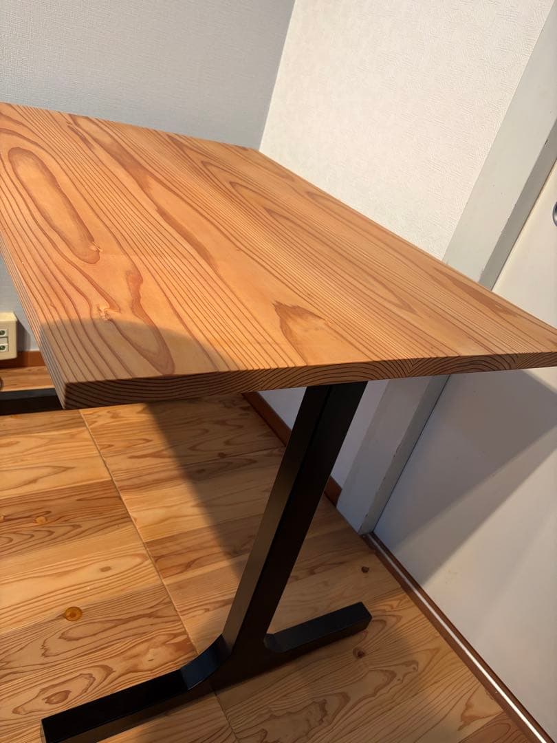 杉無垢天板とKANDEMONO THE LEGS Iライン BlackSteel