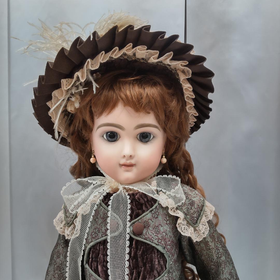 ベベフルール　アンティークドール　リプロ　作家　大きい人形
