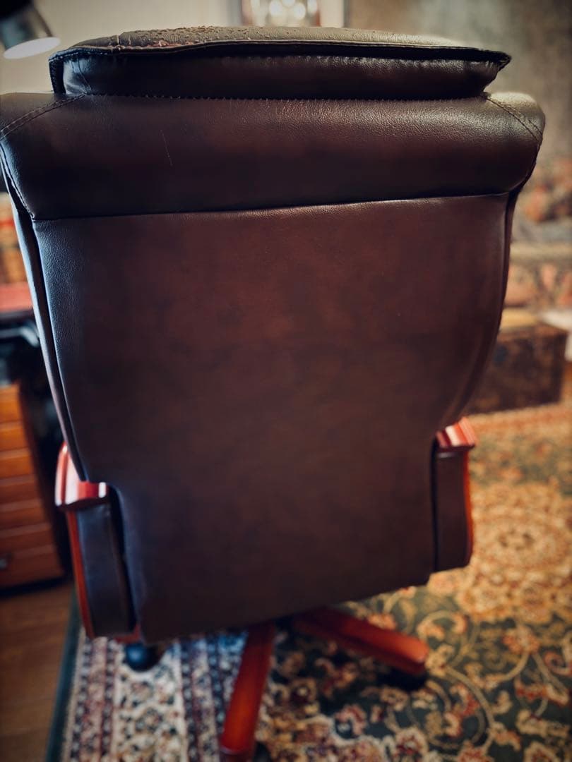 4/4までの短期出品❗️エグゼクティブチェア　革製