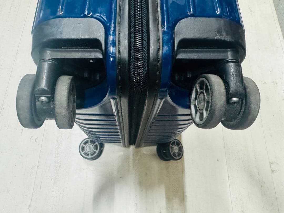 RIMOWA リモワ 81090 4輪 キャリーケース　サルサ　機内持込可