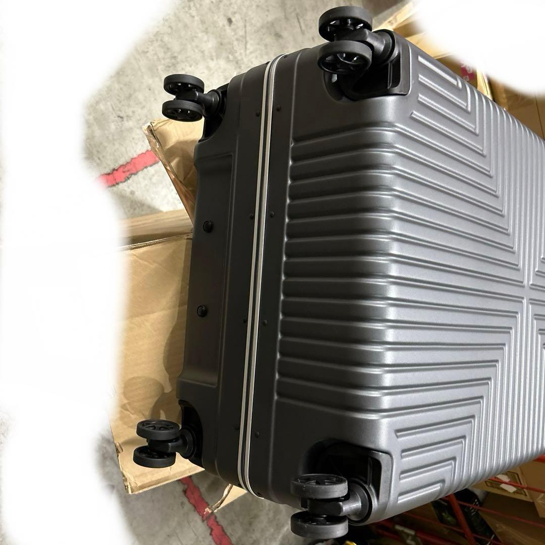 サムソナイト　スーツケース　Lサイズ　ブラック　93L