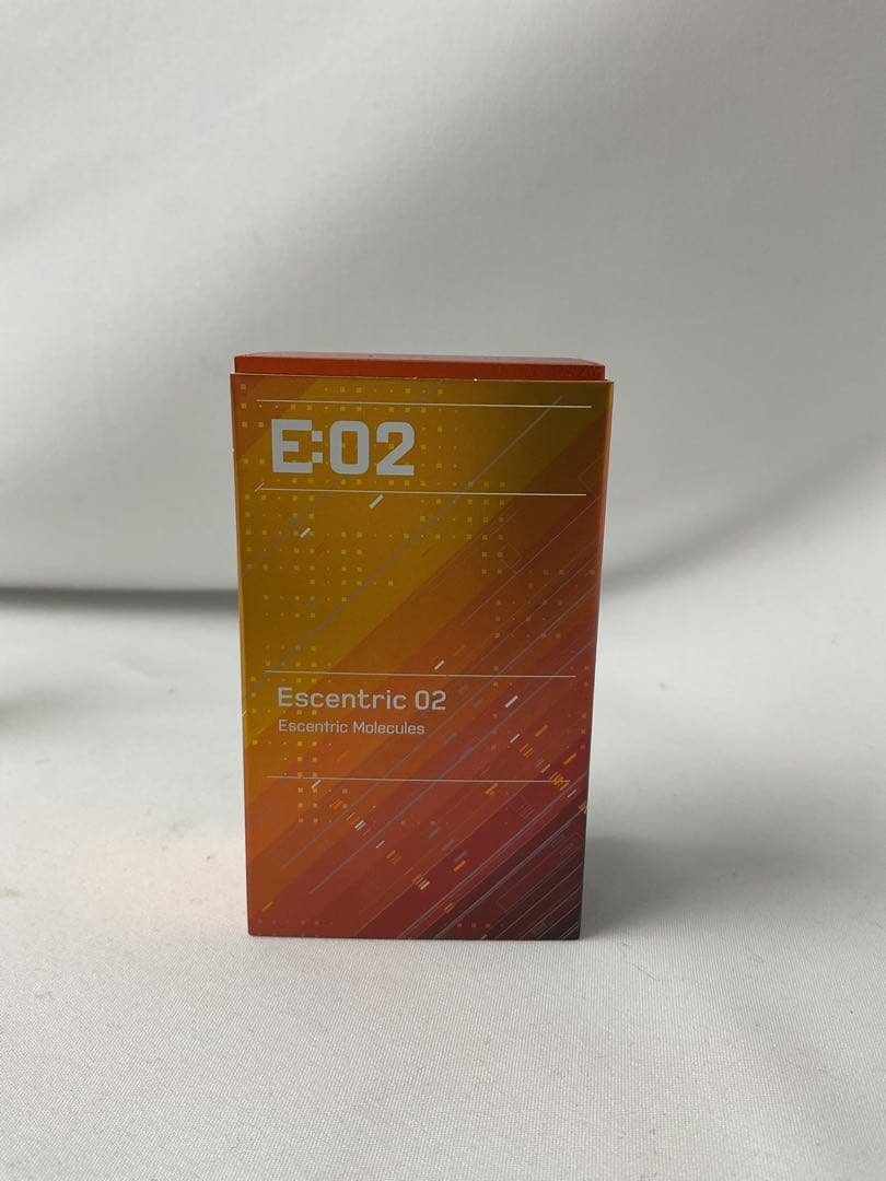 Escentric 02 モレキュール02