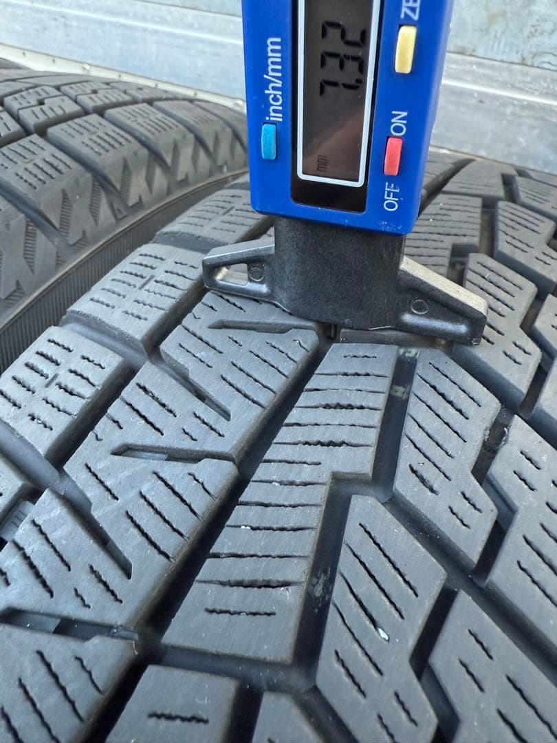 ヤマダ太郎ヨコハマスタッドレス185／55R16 83Q深溝