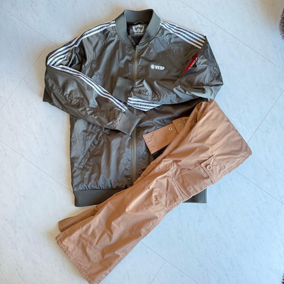 VESP ベスプ　スノーボードウェア　上下セット