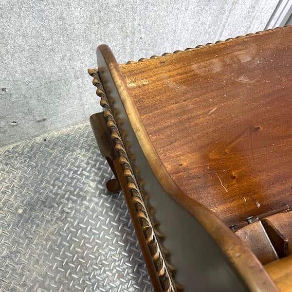 アンティーク　デスク　クイーンアン様式　ガブリオールレッグ　猫足　隠し引き出し