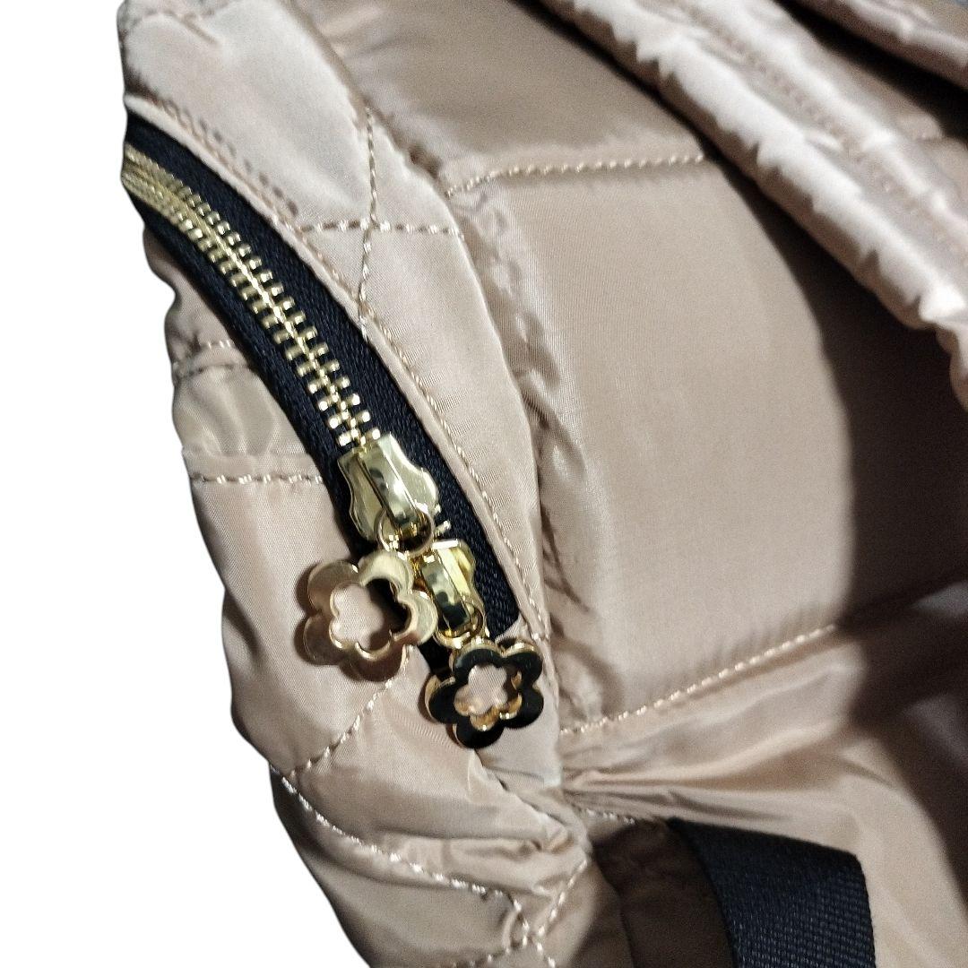 マリークワント キルティングベージュリュック