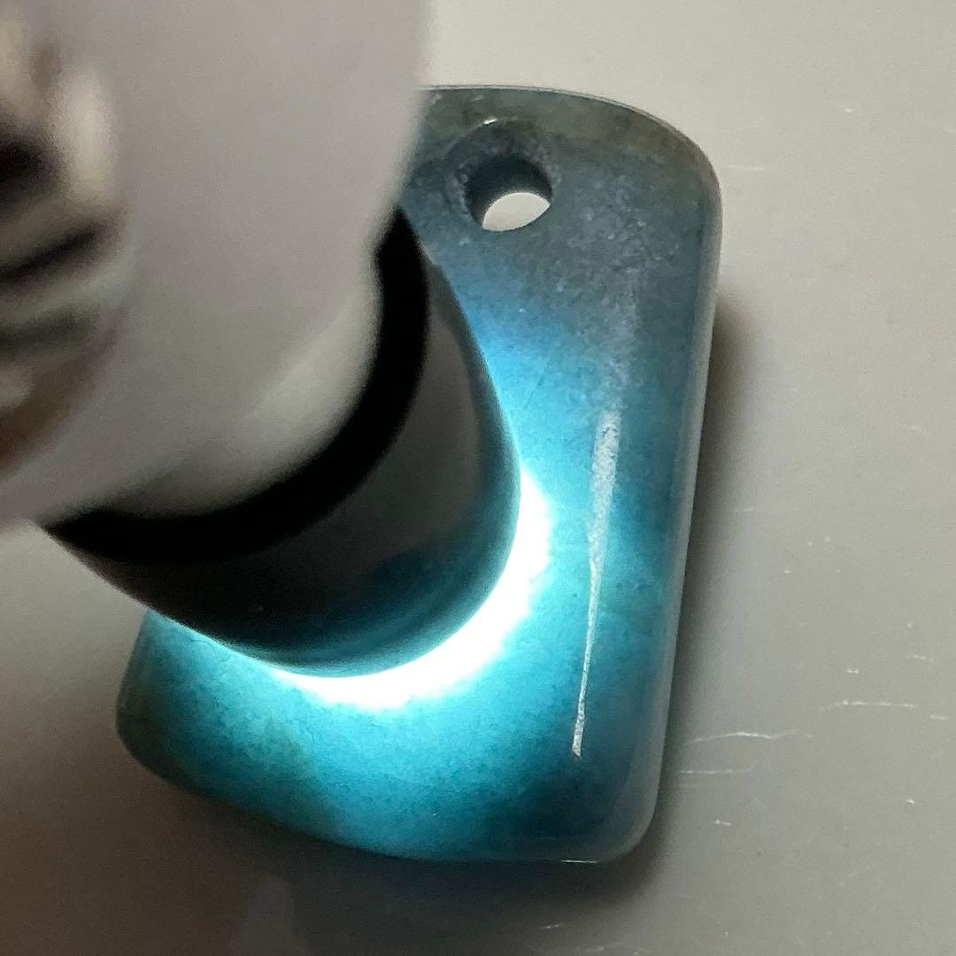 コン沢翡翠　銅鐸型ネックレストップ