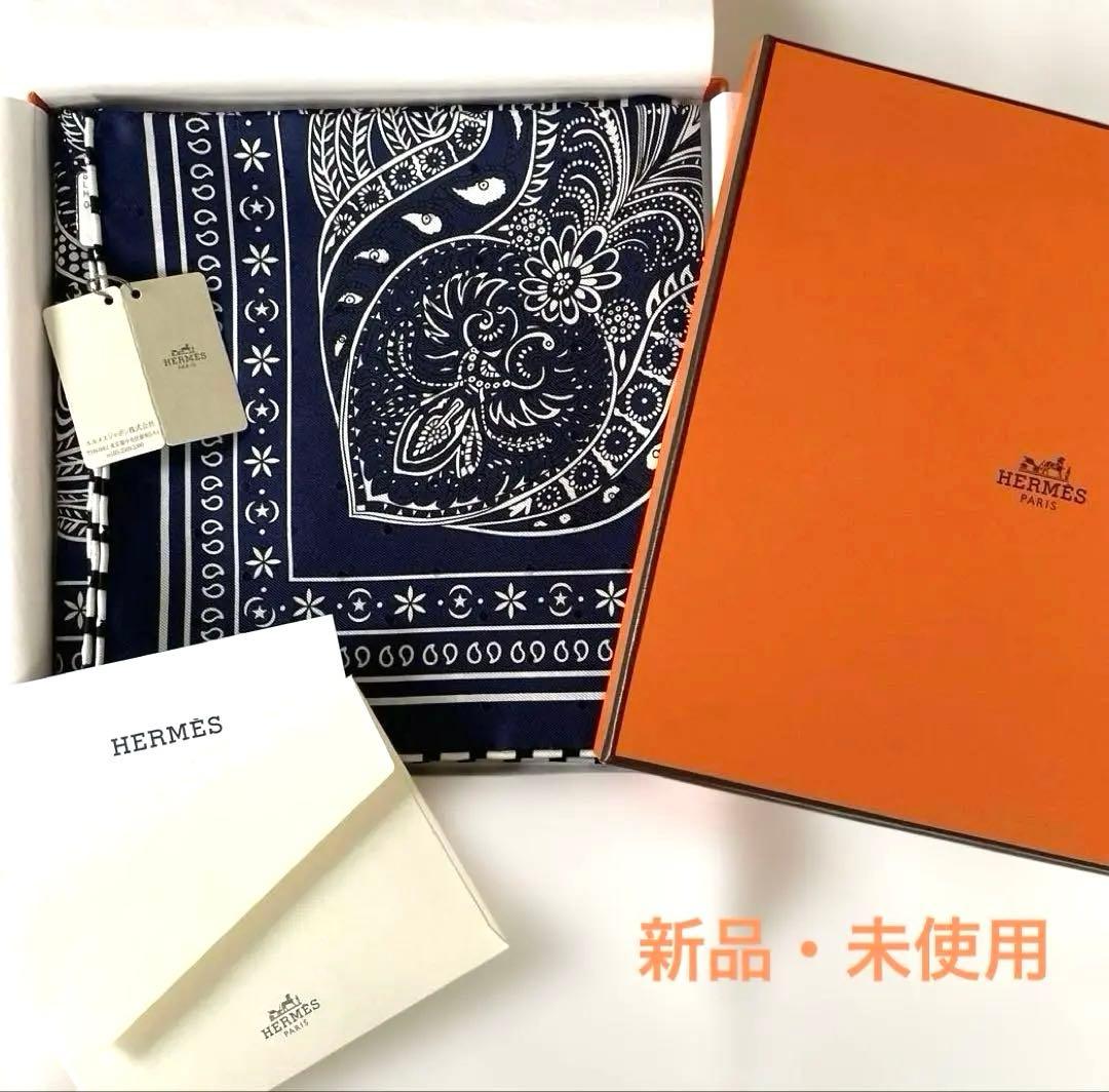 エルメス カレ55=バンダナ☆マハラニの庭 ネイビーx白