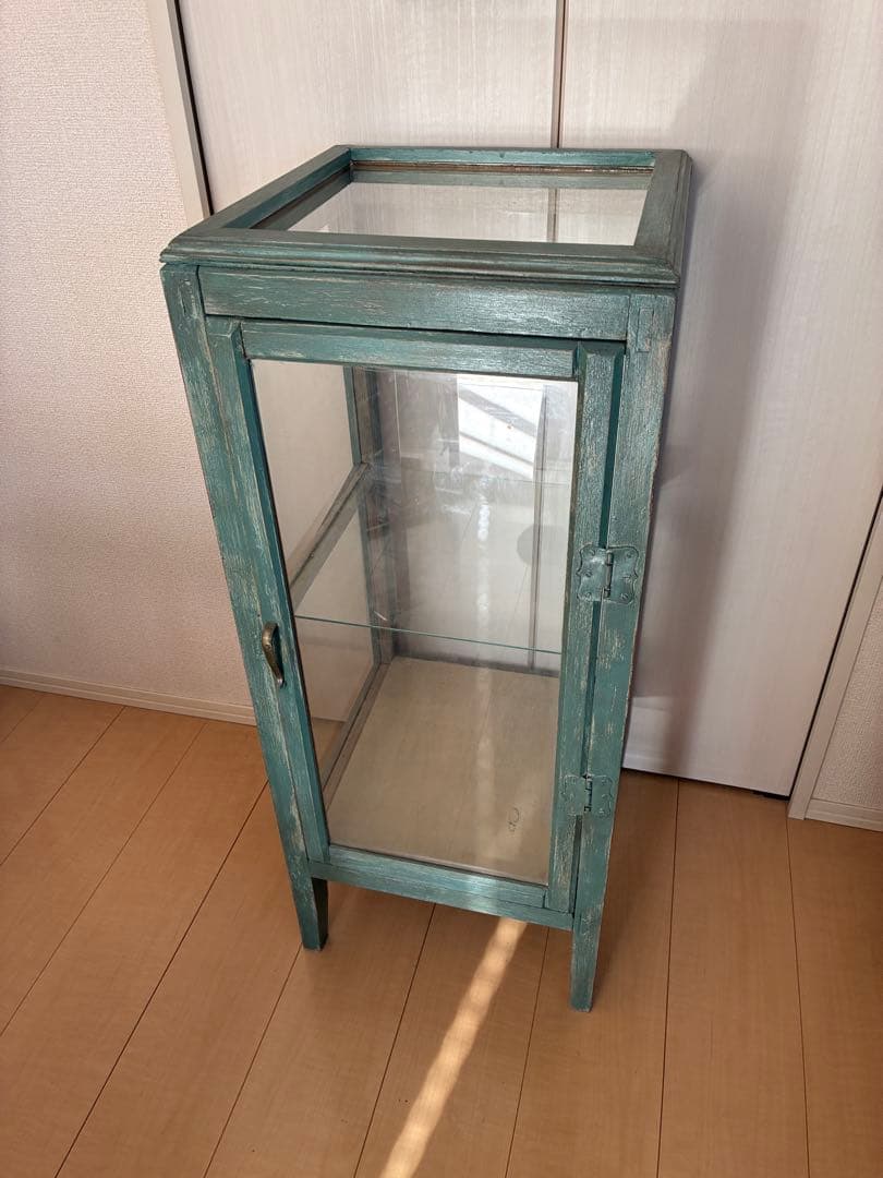 【期間限定SALE】ガラスのキャビネット　ヴィンテージ　アンティーク