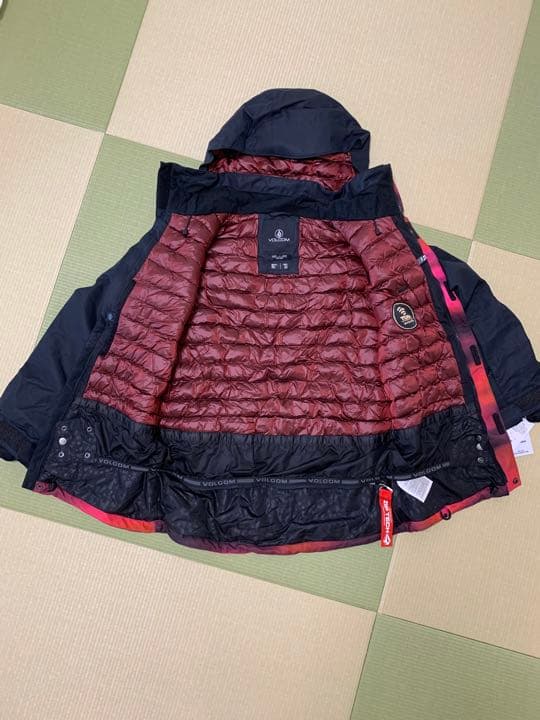 タグ付新品未使用★ボルコムVOLCOMスノボウェア