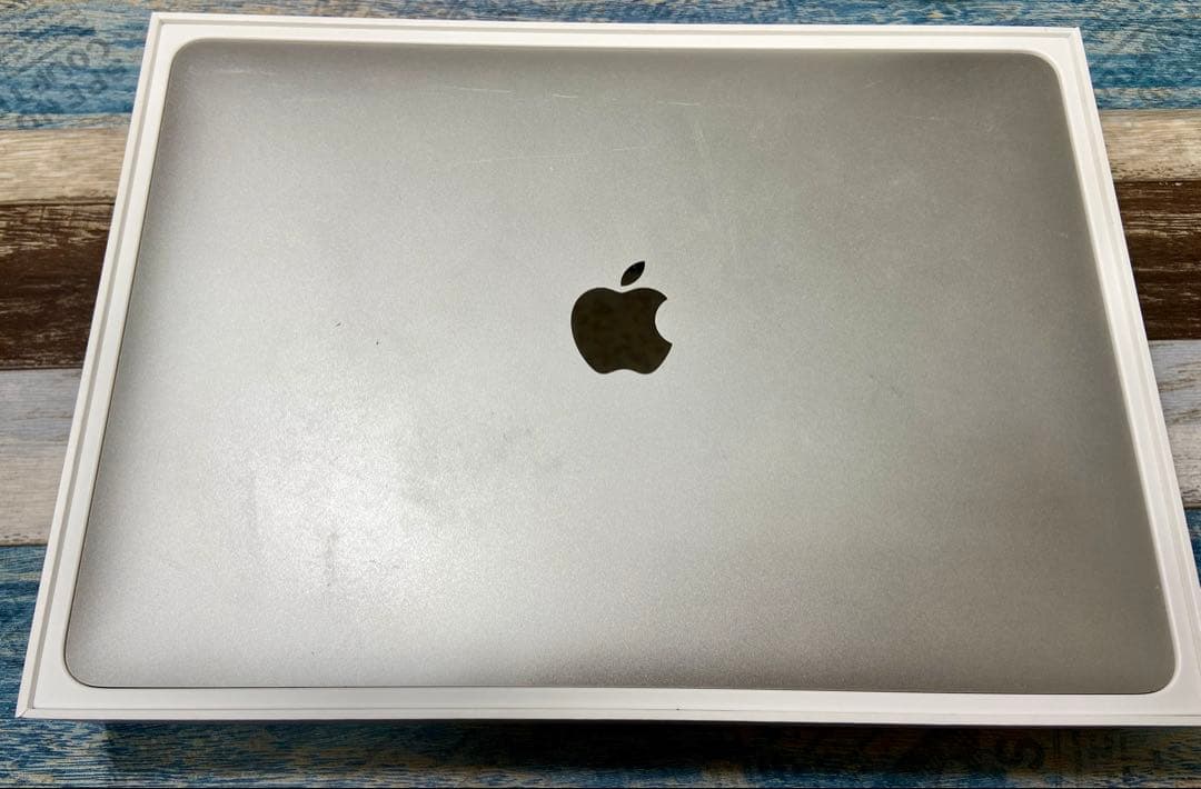 訳あり箱付MacBook Pro 2017 13インチ i5 8GB 128GB