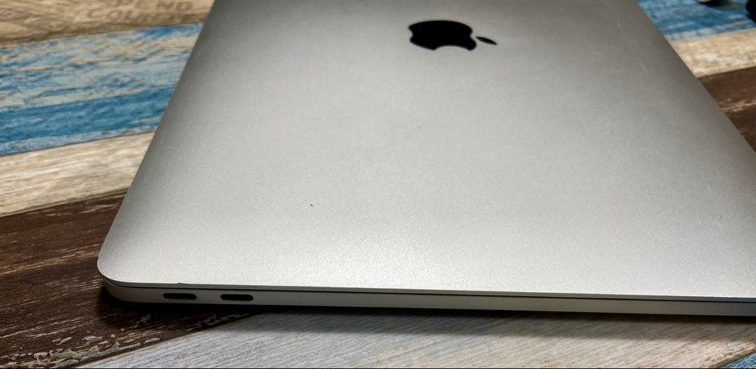 訳あり箱付MacBook Pro 2017 13インチ i5 8GB 128GB