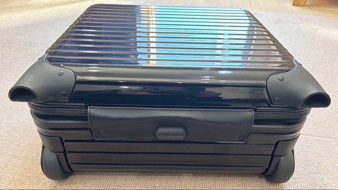 リモワ サルサデラックス 25L ビジネストローリー 機内持込 2輪　黒