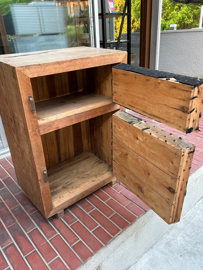 アンティーク冷蔵庫　木製