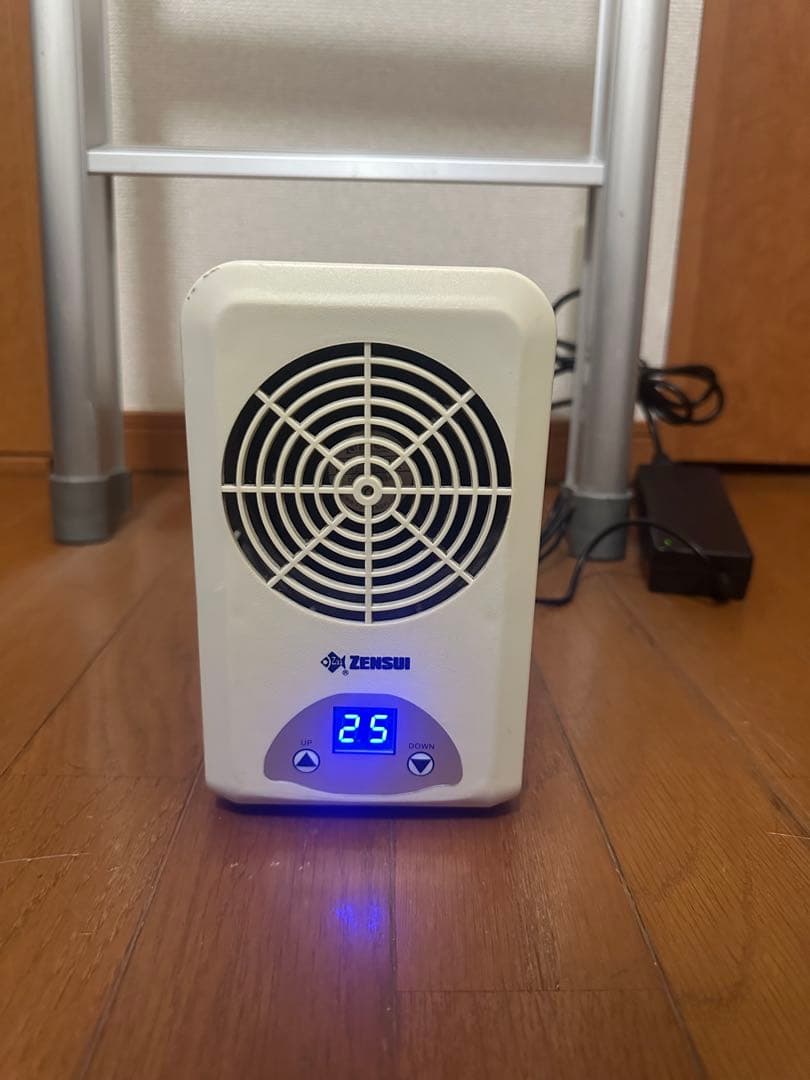 ゼンスイ　テガル　水槽用クーラー