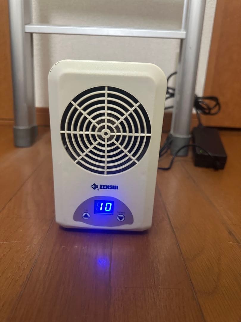 ゼンスイ　テガル　水槽用クーラー