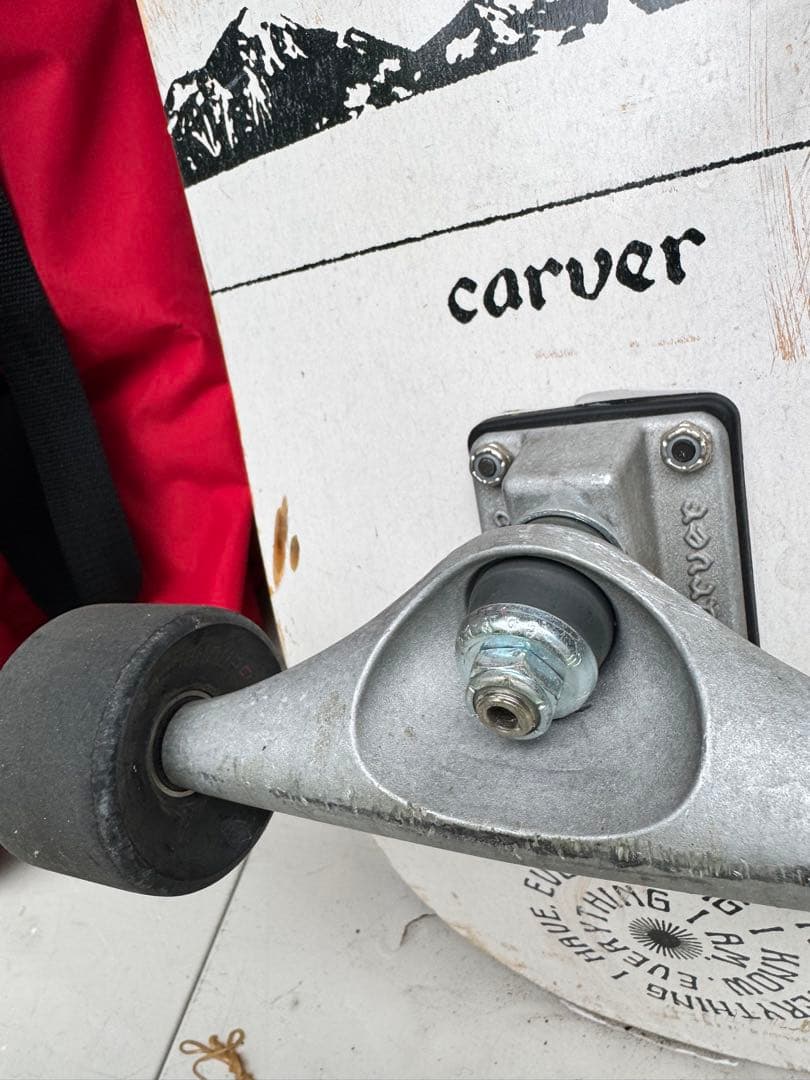Carverスケートボード　(2000円値下げ早い者勝ち)