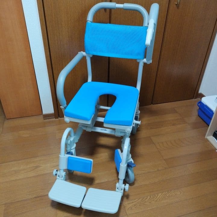 k*1様 uchie シャワーキャリー 四輪自在
