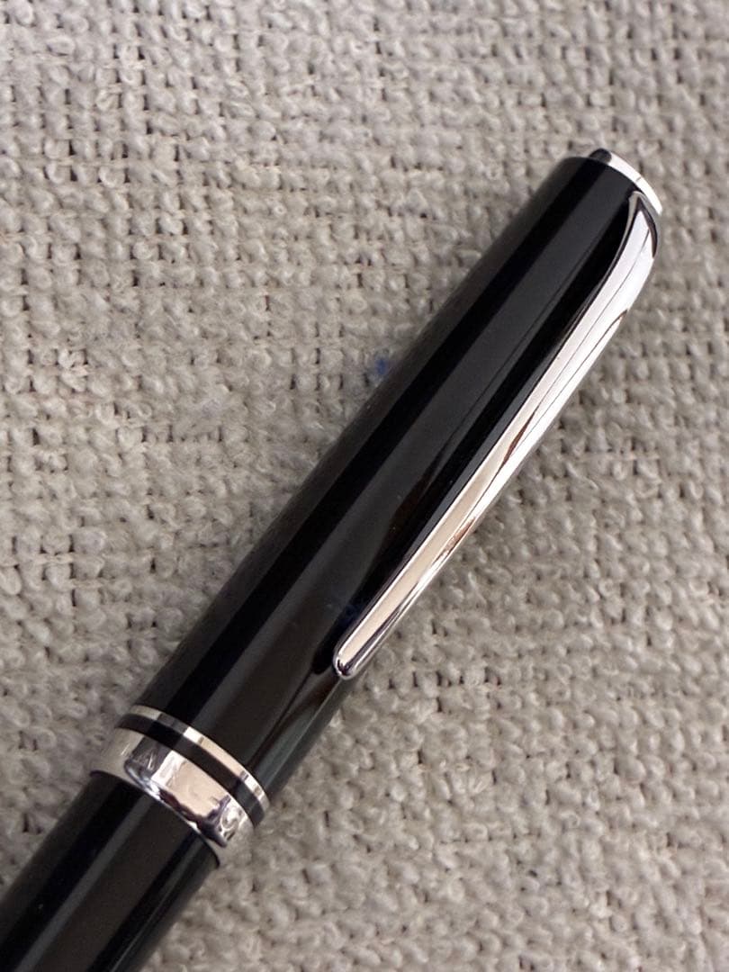 ◾️美品◾️モンブラン◾️ジェネレーション ボールペン◾️ブラック◾️サービスガイド付属◾️