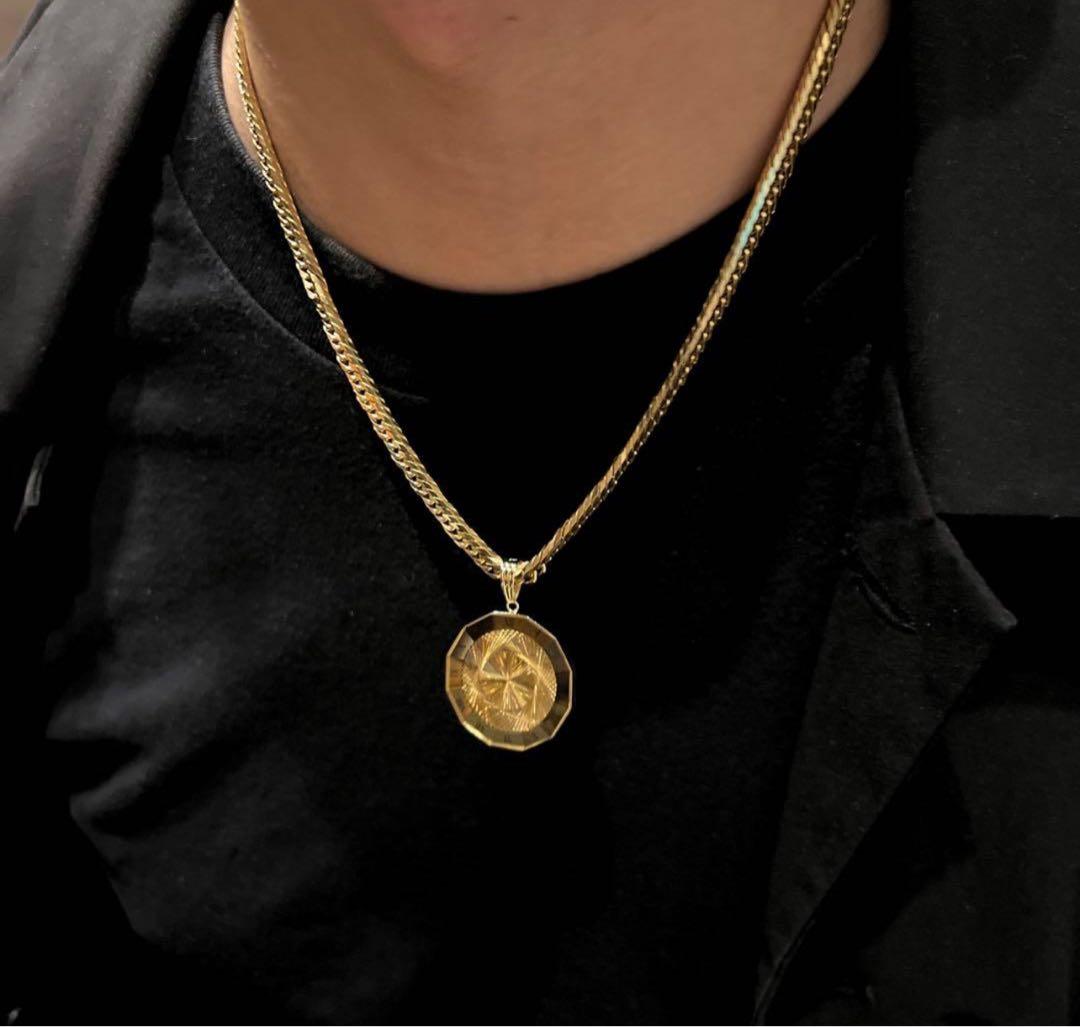 k18 喜平　ガラス付き　新古品　ネックレストップ