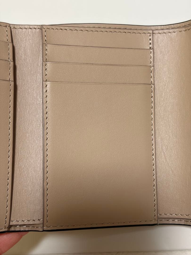 【最終お値下げ・美品】LOEWE アナグラムバーティカルウォレットスモール
