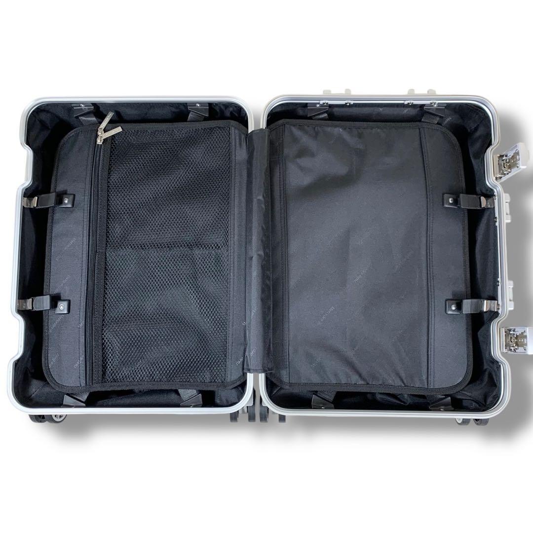 美品✨メルセデスベンツ 32L 4輪 TSAロック オリジナル アルミ シルバー