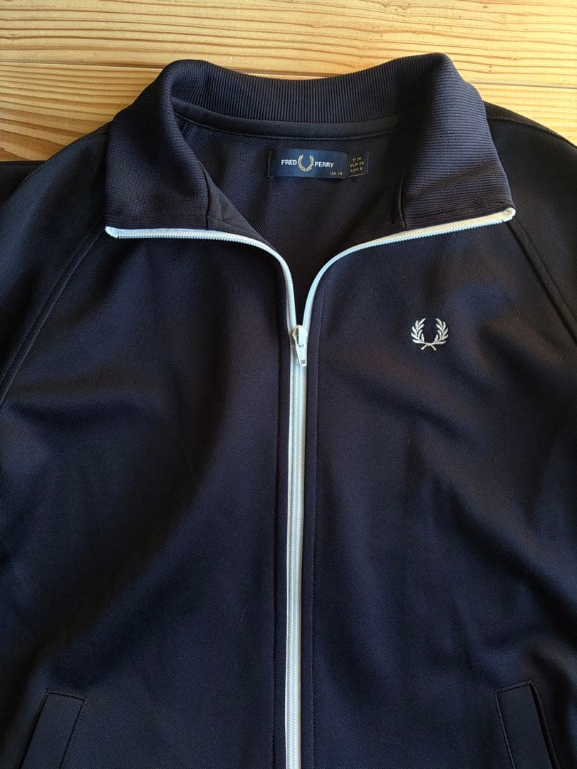 FRED PERRY ネイビージャージ コート