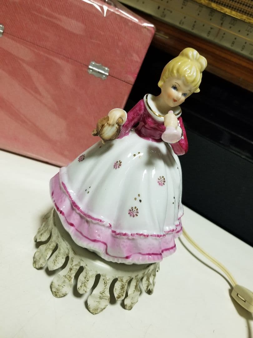 1970's　アラジン社　アメリカ製　陶器　リモージュ　レディドール　ランプ