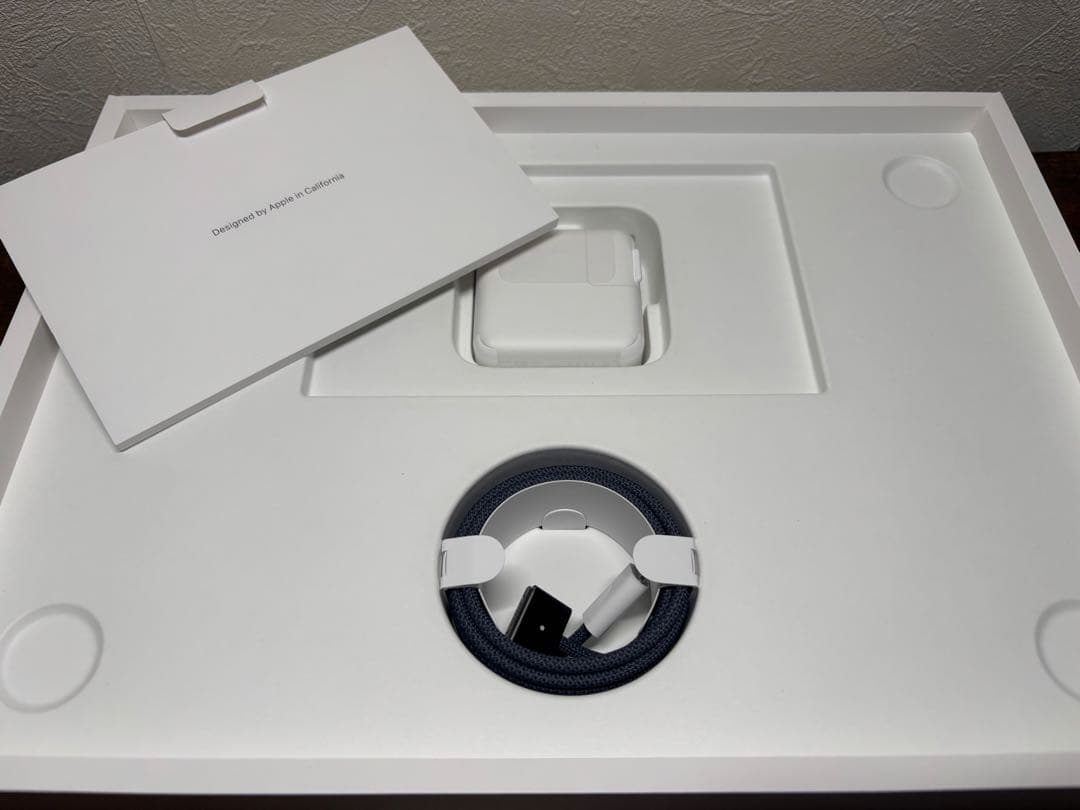 MacBook本体 M3 MacBook Air 256GB