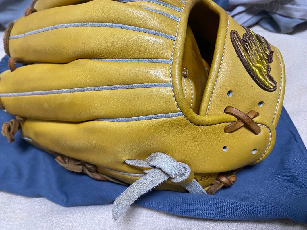 イエロー 硬式野球グローブ 収納袋付き 内野手用