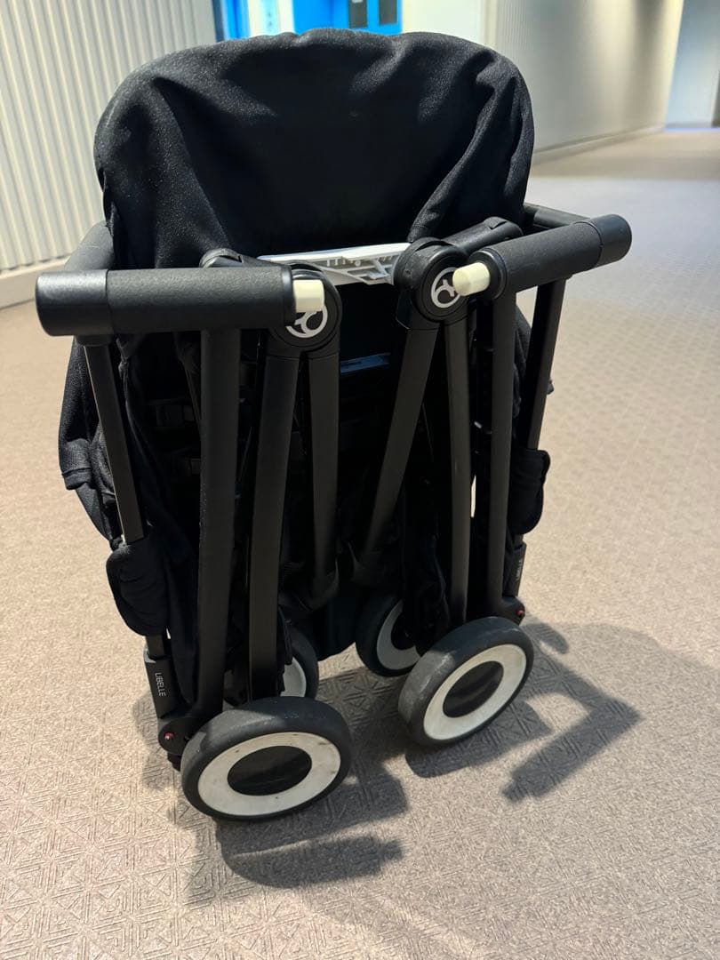 【美品】cybex LIBELLE ブラック軽量コンパ ベビーカー 23年モデル