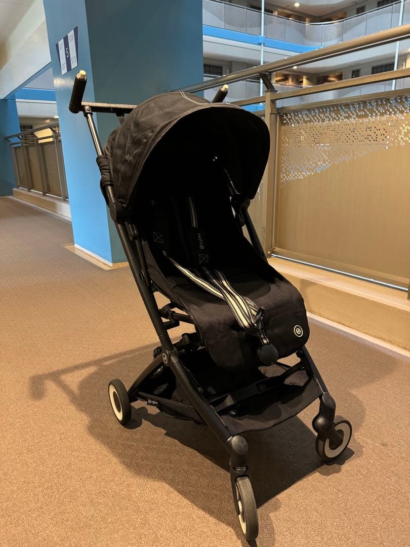 【美品】cybex LIBELLE ブラック軽量コンパ ベビーカー 23年モデル