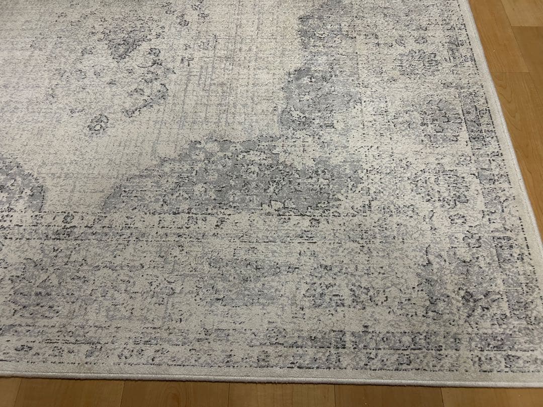 ZARA  ヴィンテージラグ　アクタス　ikea ペルシャ