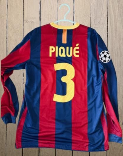 10-11 バルセロナ ホーム 3 ピケ 長袖 ユニフォーム